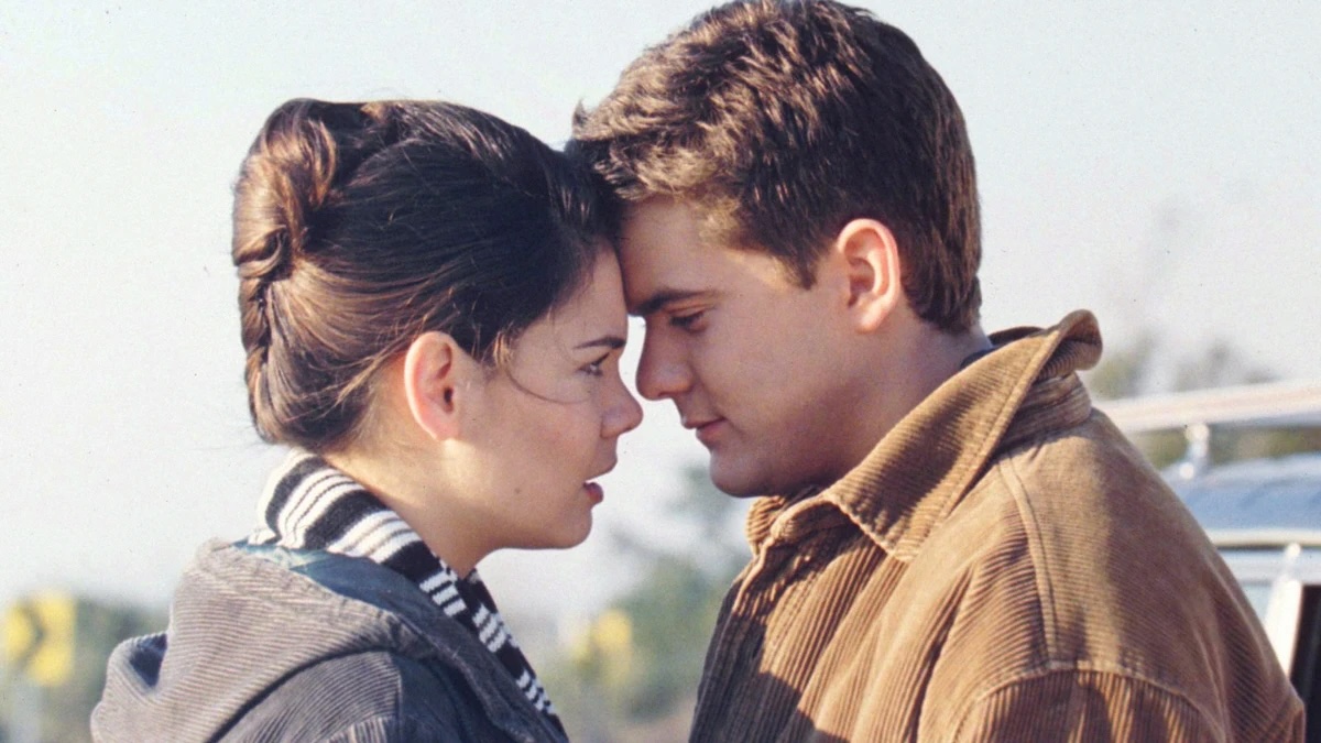 The 10 Most Romantic Joey And Pacey Quotes From ‘Dawson’s Creek’ That Will Make You Miss ’90s Love Stories
