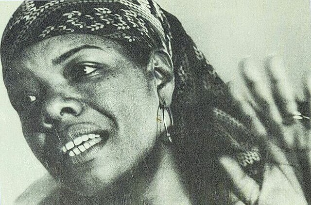 200+ Remarkable Maya Angelou Quotes